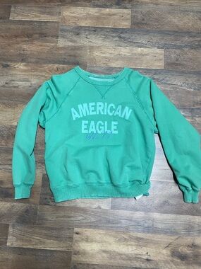 American Eagle Outfitters Green Crewneck Sweatshirt with Logo